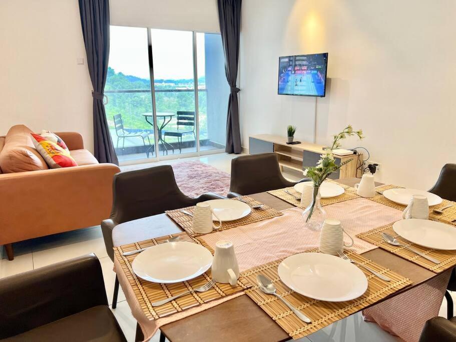 Pangsapuri O1 Pavilion 1-10pax Bukit Jalil 3room 5bed Tv&wifi *