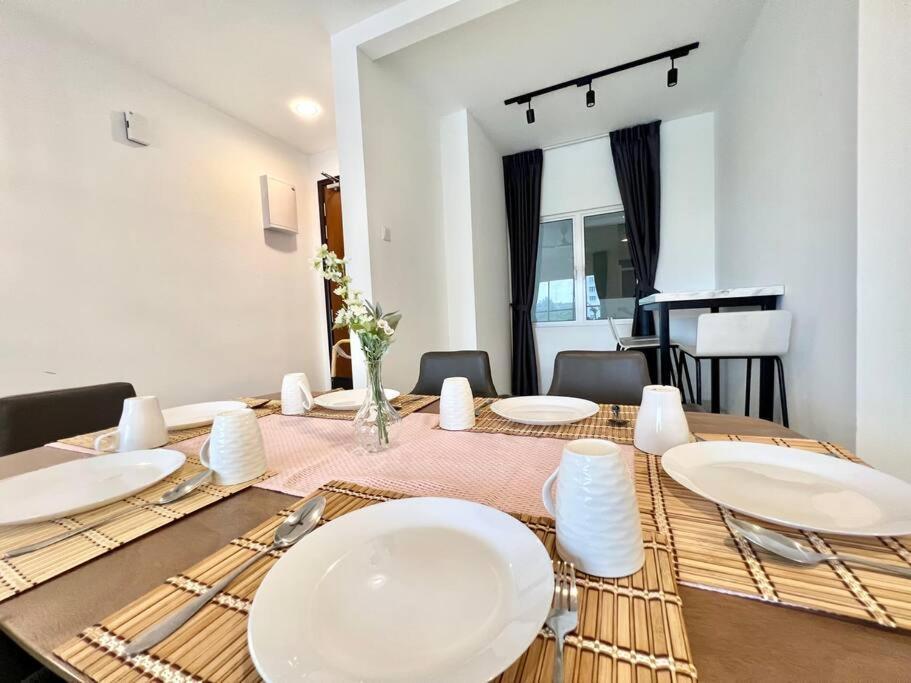 Pangsapuri O1 Pavilion 1-10pax Bukit Jalil 3room 5bed Tv&wifi *