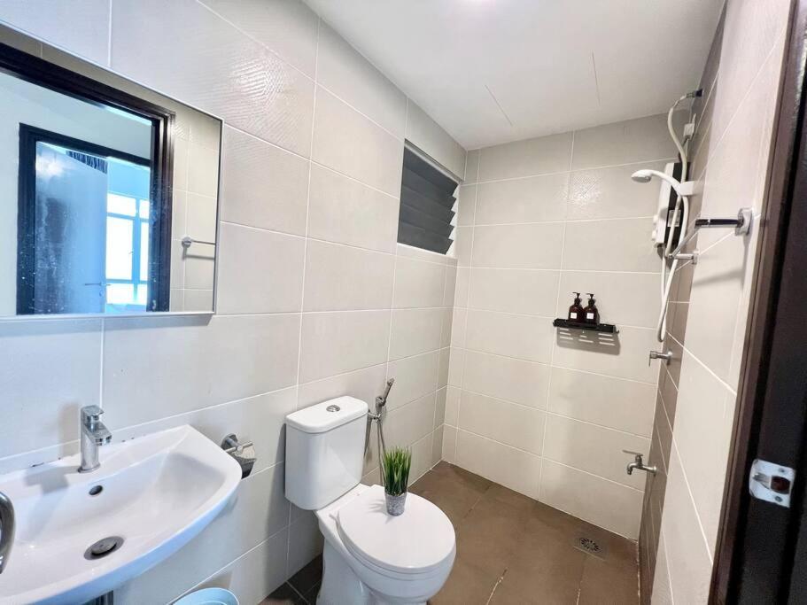 O1 Pavilion 1-10pax Bukit Jalil 3room 5bed Tv&wifi *